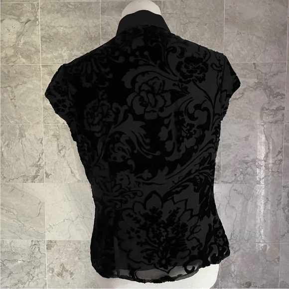 XSCAPE Joanna Chen Flocked Velvet Blouse - Picture 6 of 8